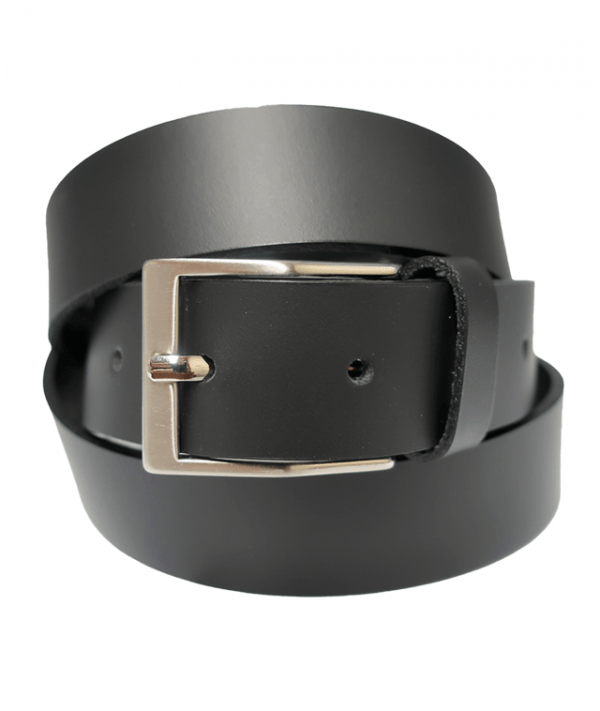 Cinturón de piel liso con hebilla rectangular mate negro